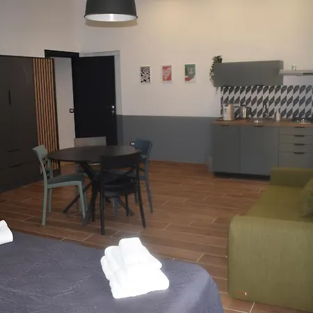 Zonacentro 4* Nápoly